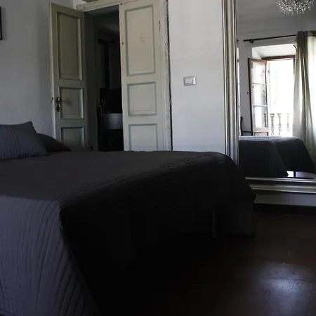 La Torre 住宿加早餐酒店 3*